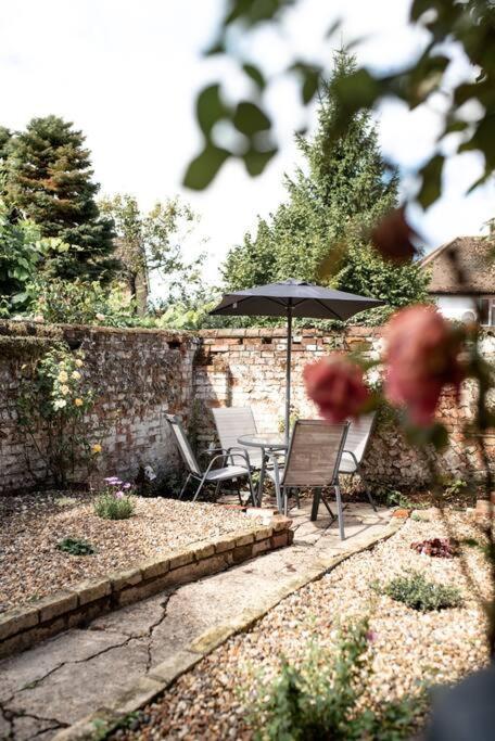 Braybrooke Cottage, 萨弗伦沃尔登 外观 照片